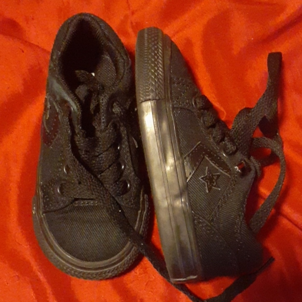 All black converse